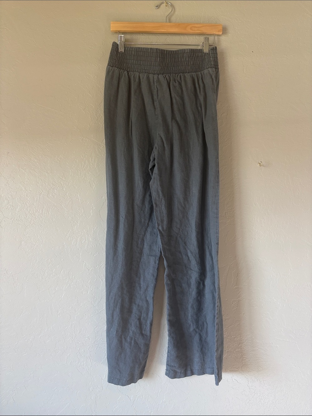 Smocked-Waist Wide Leg Pants in Charcoal
